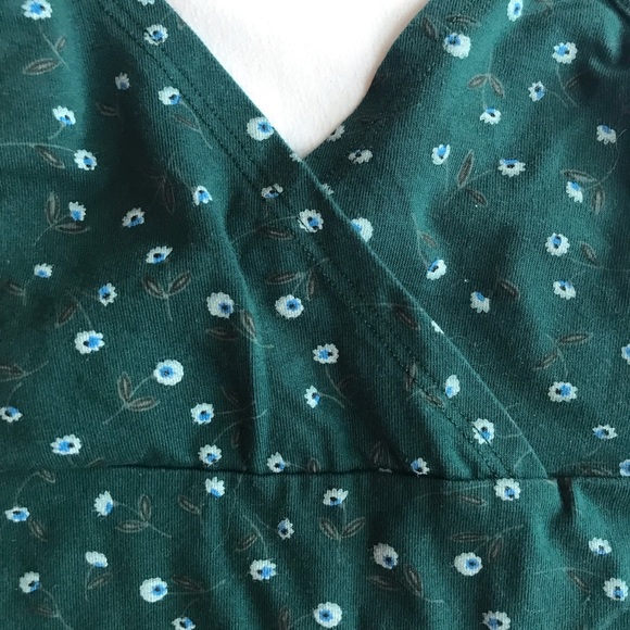 Brandy Melville Floral Tank Top - Picture 2 of 3